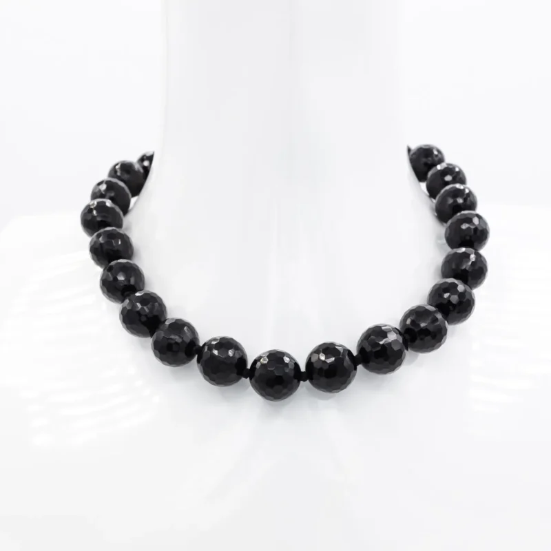 Aria Choker