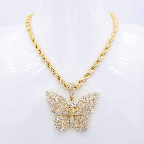 Ethereal Flutter Necklace Gold