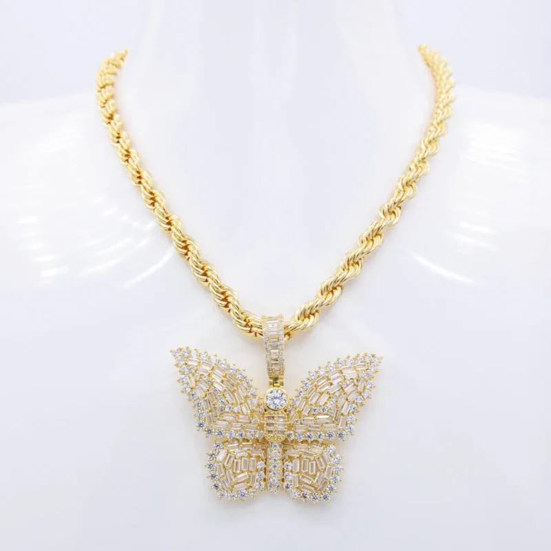 Ethereal Flutter Necklace Gold
