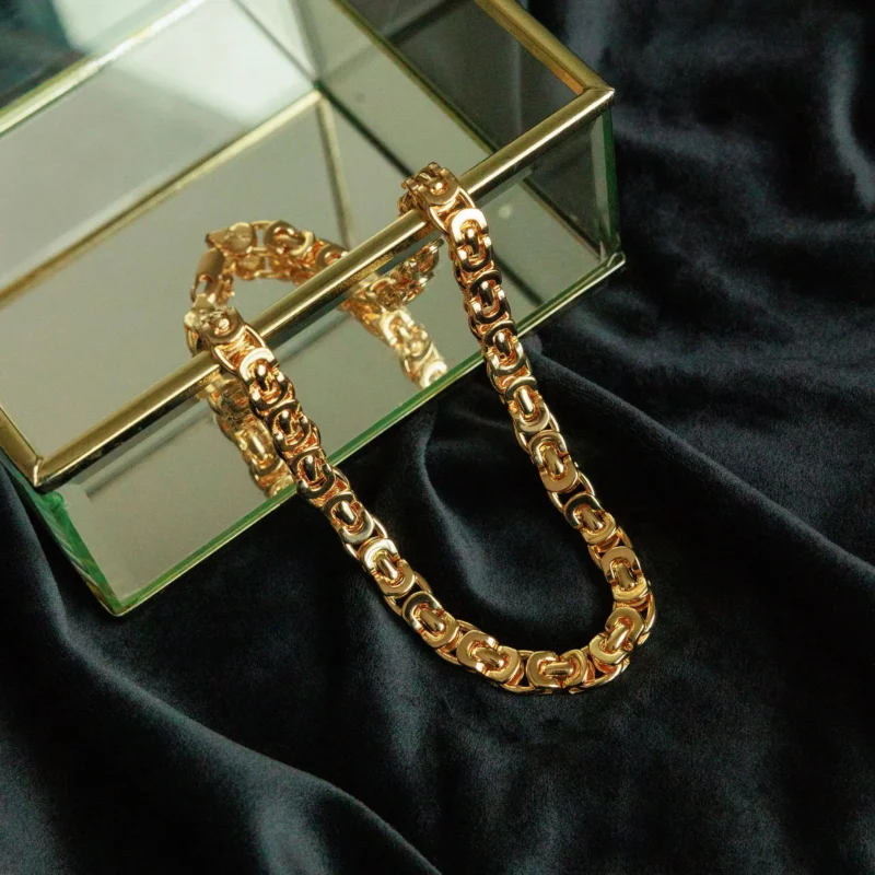 Nina Necklace