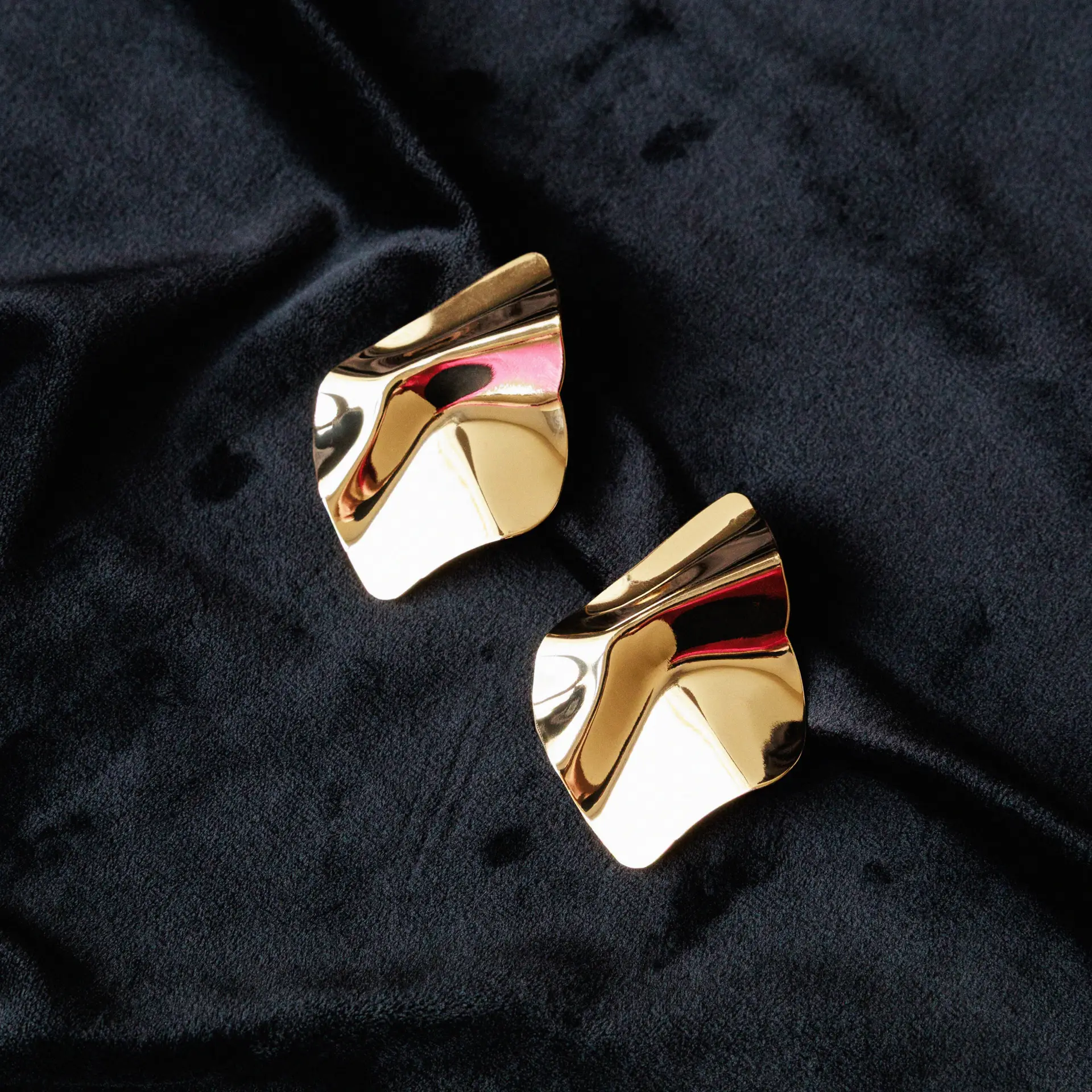 Noam Earrings Gold