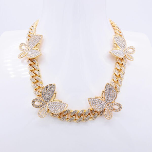 Queens Flight Necklace Gold